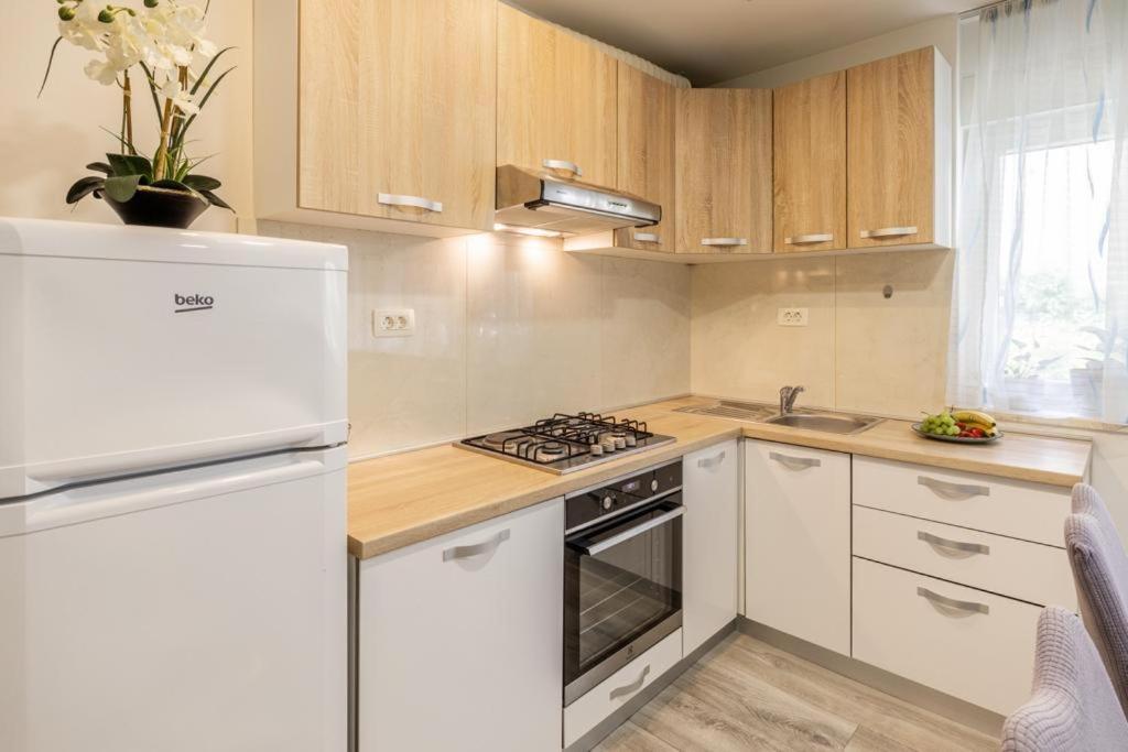 Central Apartment Josko - Combine Parking&Beach&Old Town Split Exterior photo